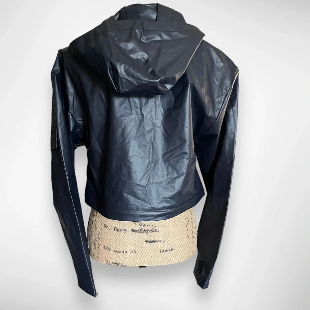 FABLETICS Kenna Navy Blue Cargo Convertible Rain Jacket Small | EUC - Picture 11 of 11